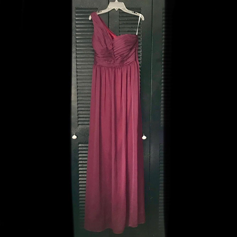 One-Shoulder Maroon Formal Dress